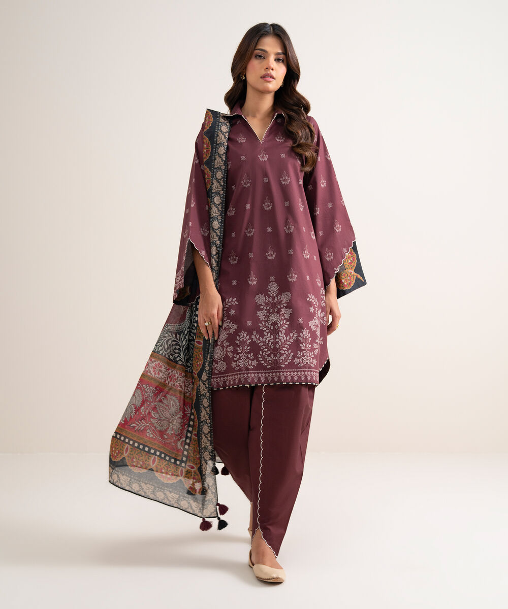 Women's Unstitched Printed Lawn Maroon 3 Piece Suit