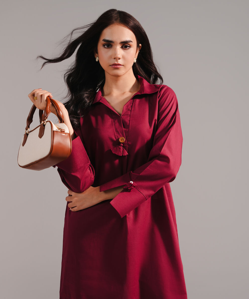 Women's RTW Crosshatch Solid Maroon Straight Shirt