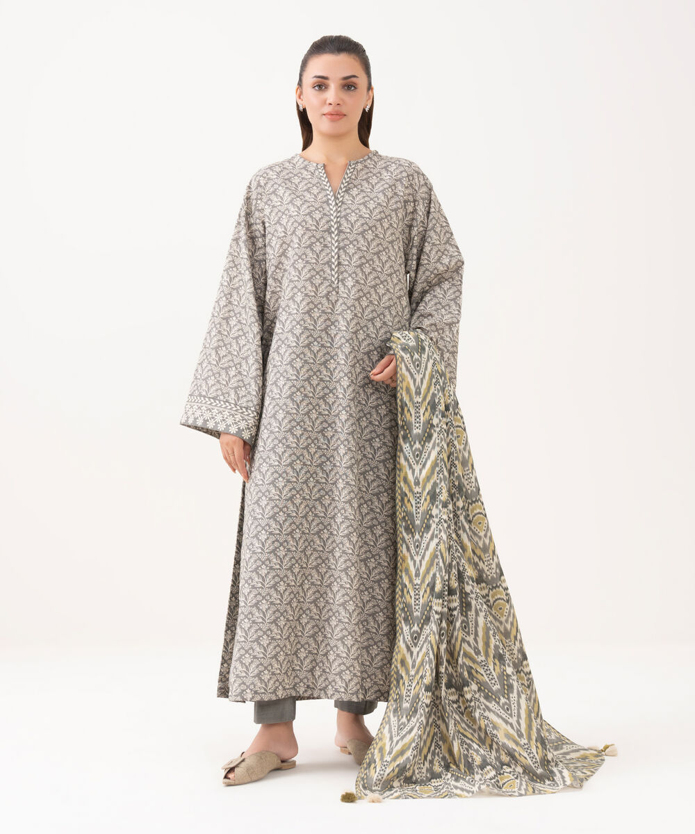 Women's Unstitched Khaddar Printed Grey 3 Piece Suit