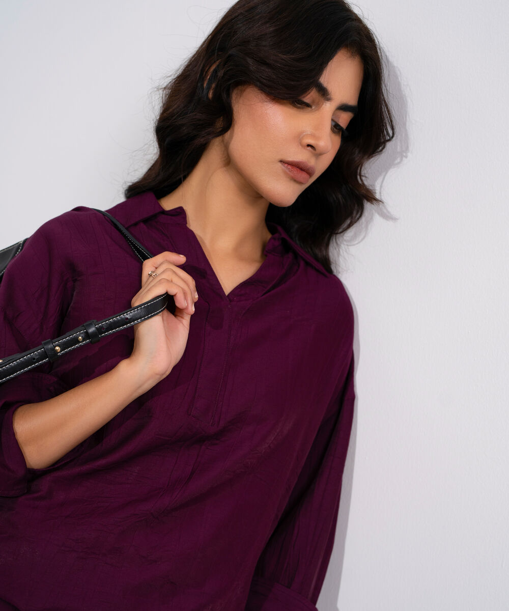 Women's Magenta Textured V- Neck Top
