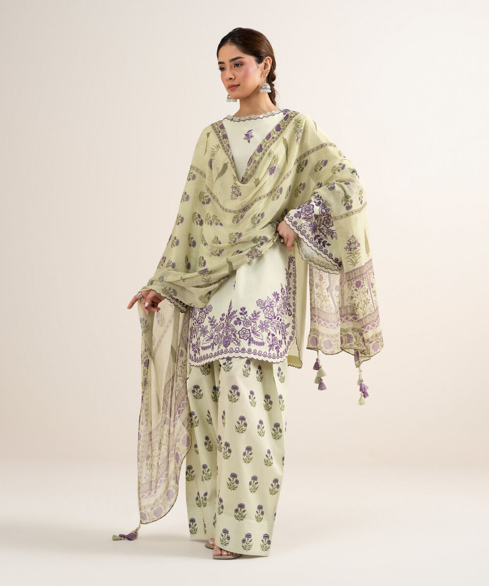 Women's Unstitched Textured Lawn Embroidered Off White 3 Piece Suit