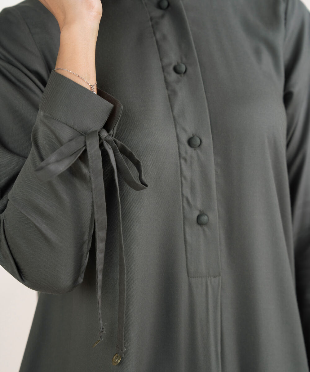 Women's RTW Bedford Solid Button Down Grey Shirt