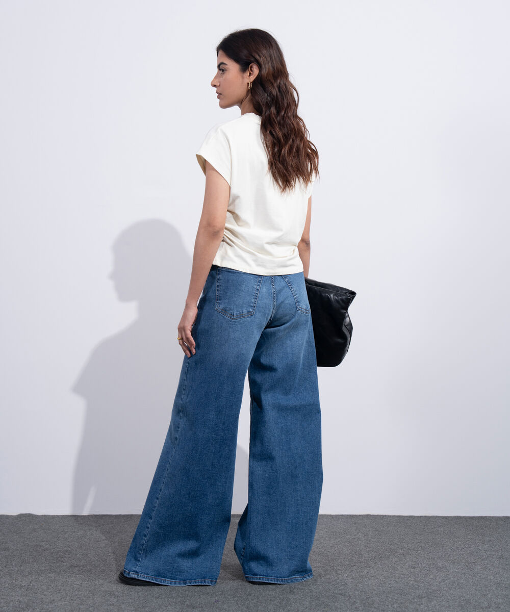 Women's Western Off-White Waist Cinched T-Shirt