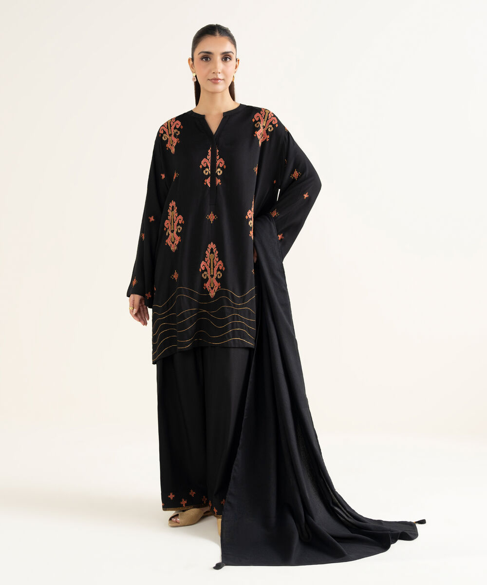 Women's RTW Bedford Embroidered Black Boxy Shirt