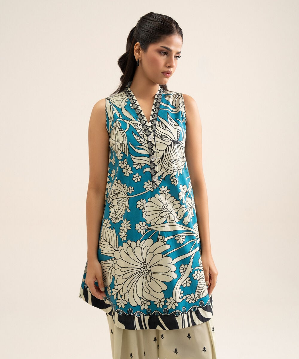 Women's Unstitched Premium Khaddar Printed Blue & White 1 Piece Suit