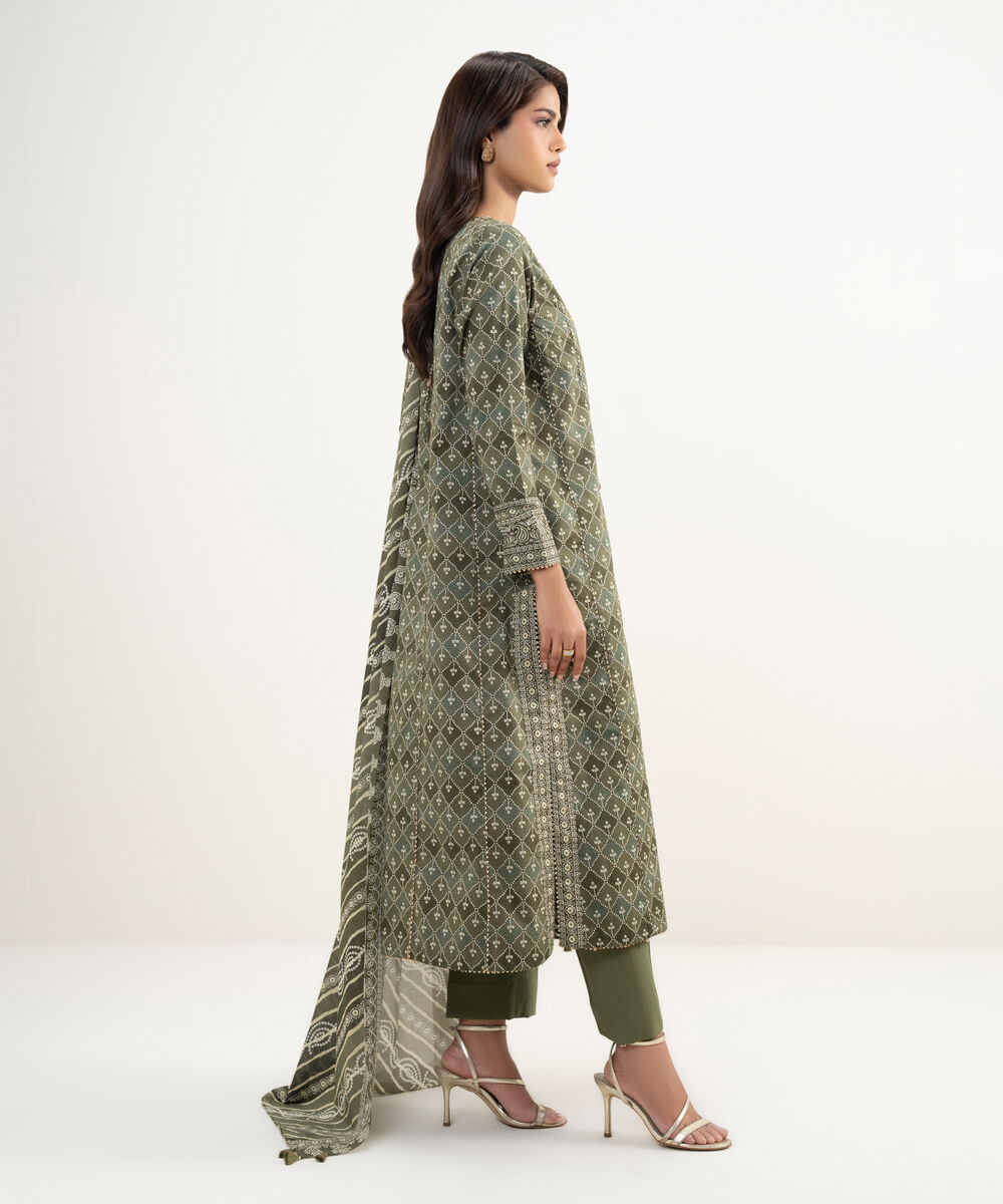 Women's Unstitched Lawn Green Embroidered 3 Piece Suit
