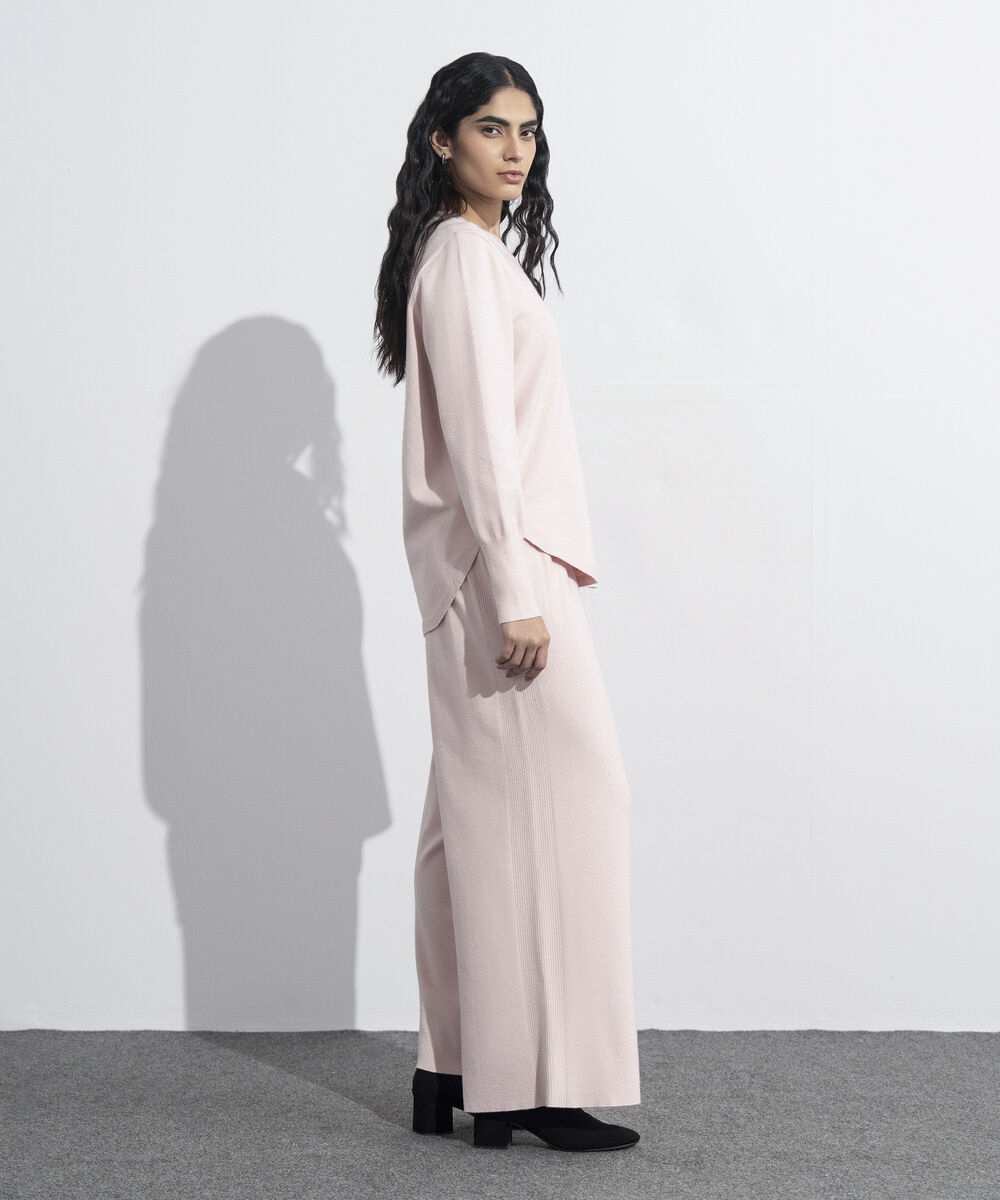 Women's Western Wear Powder Pink Knit Sweater With Round Hem