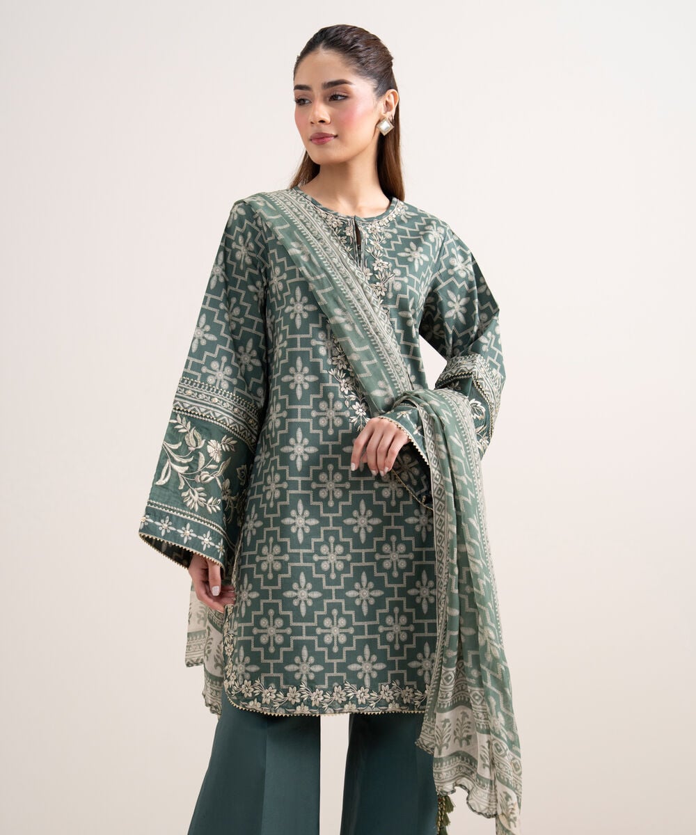 Women's Unstitched Lawn Embroidered Green 3 Piece Suit