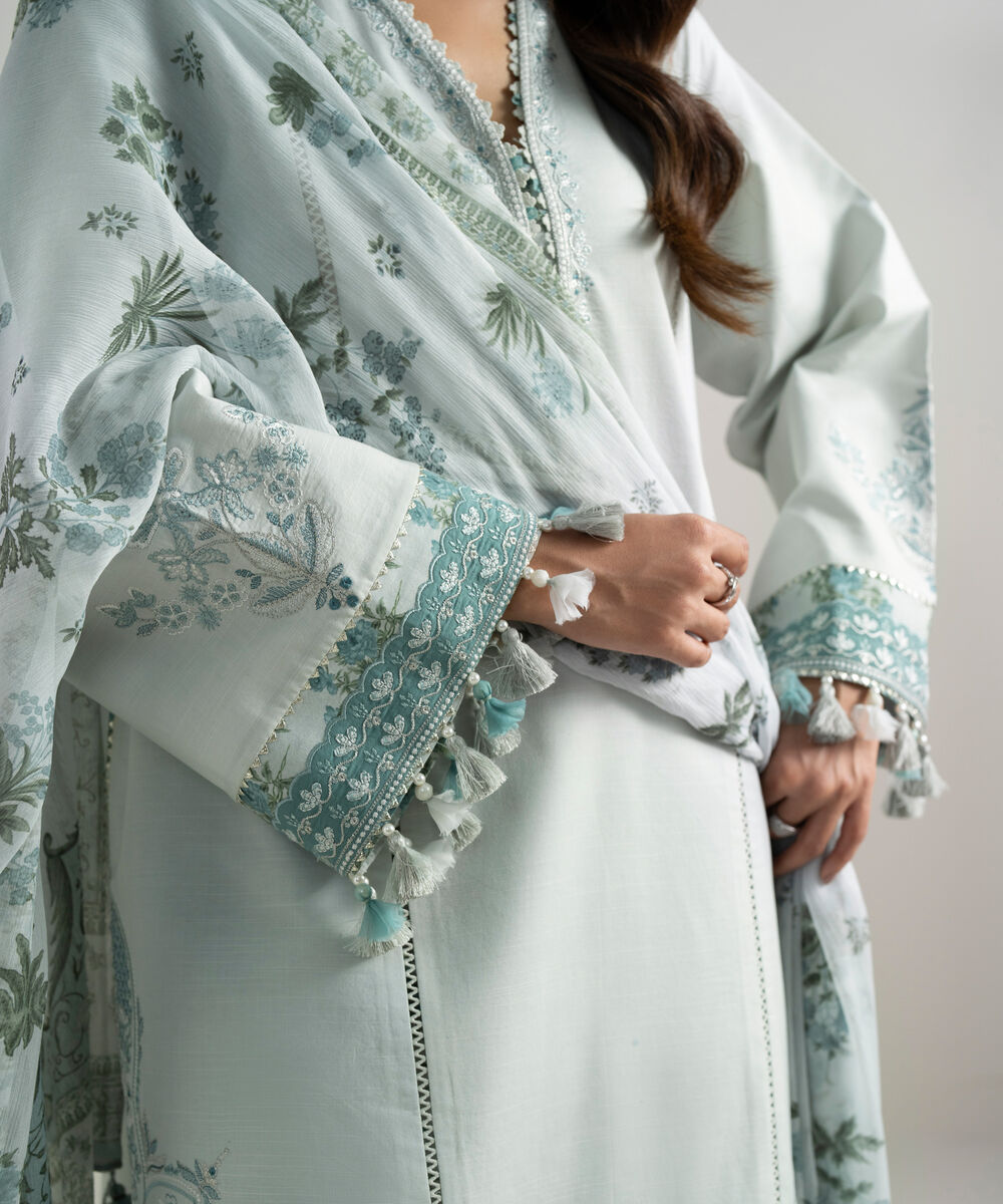 Women's Unstitched Textured Lawn Embroidered Green 3 Piece Suit