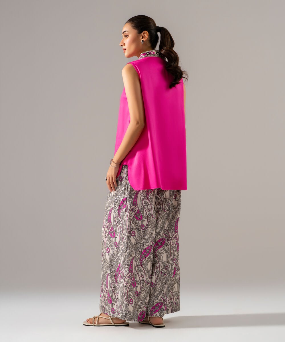 Women's RTW Bedford Solid Pink Straight Shirt