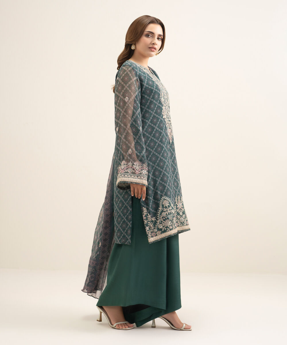Women's Unstitched Blended Chiffon Embroidered Green 3 Piece Suit