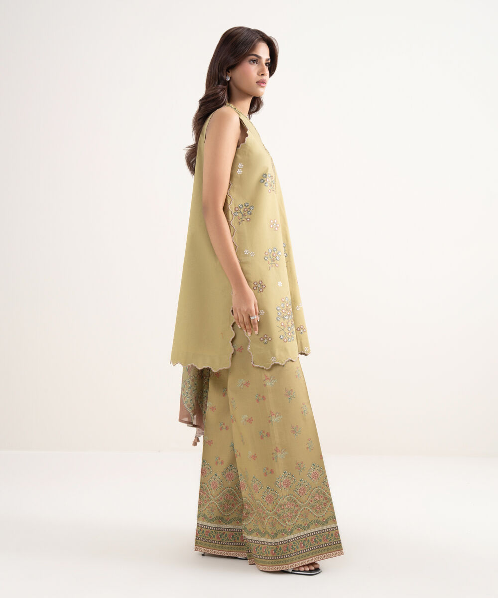 Women's Unstitched Textured Lawn Green Embroidered 3 Piece Suit