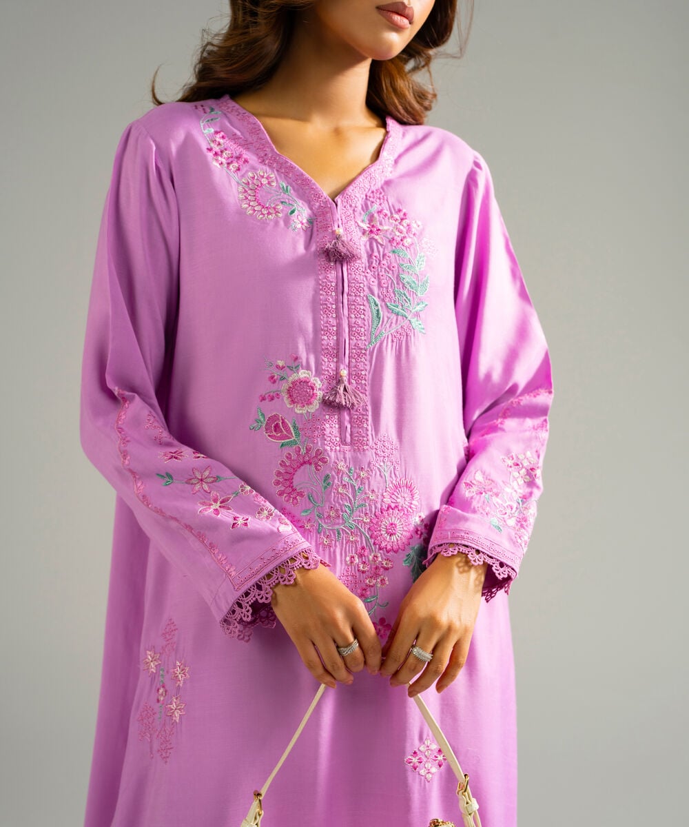 Women's RTW Raw Silk Embroidered Lilac 2 Piece Suit