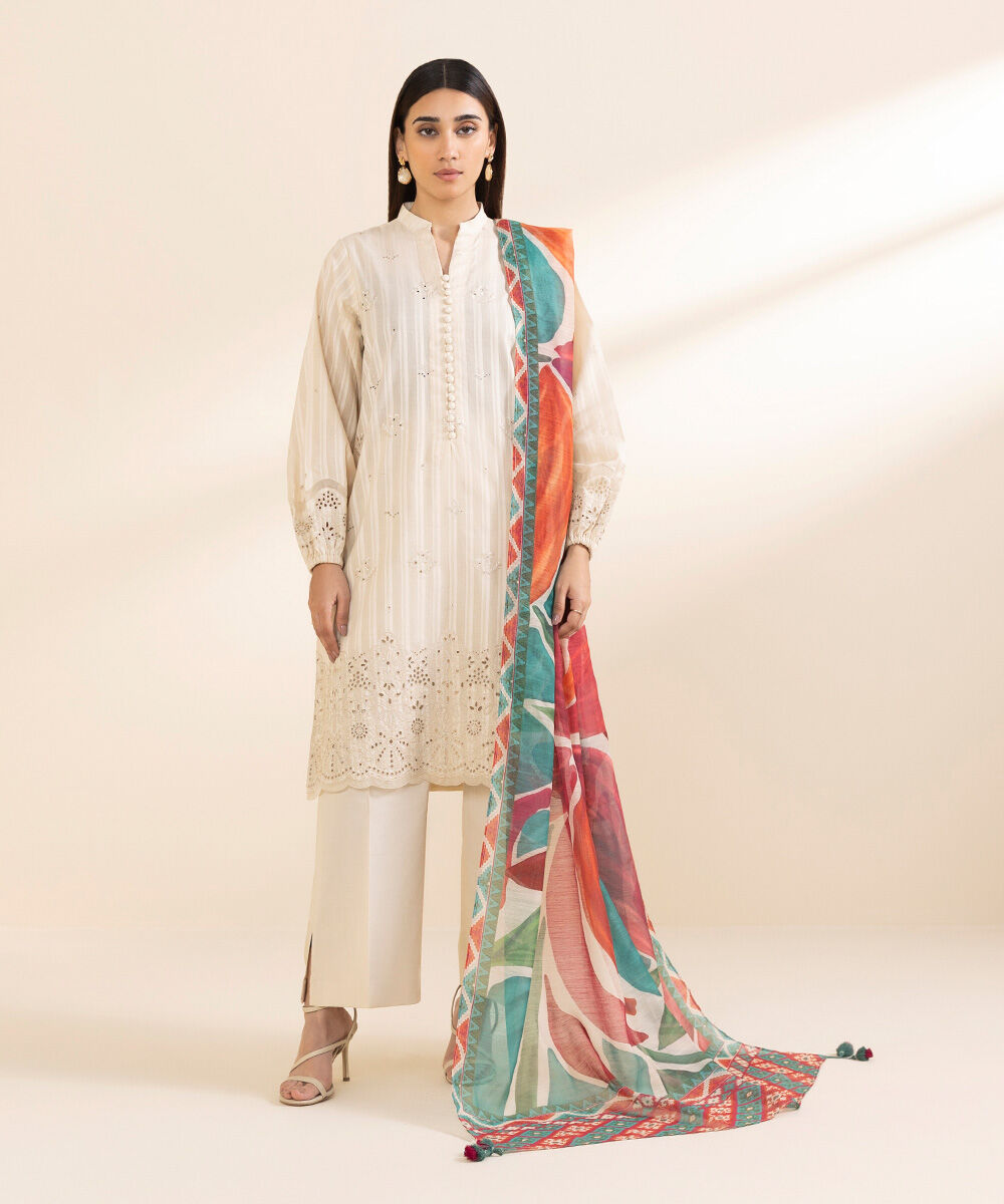 U3PEDF25V214 Unstitched 3 PC U3PEDF25V214