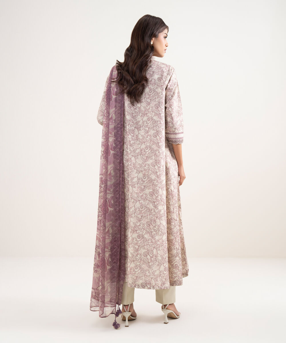 Women's Unstitched Lawn Pink Embroidered 3 Piece Suit