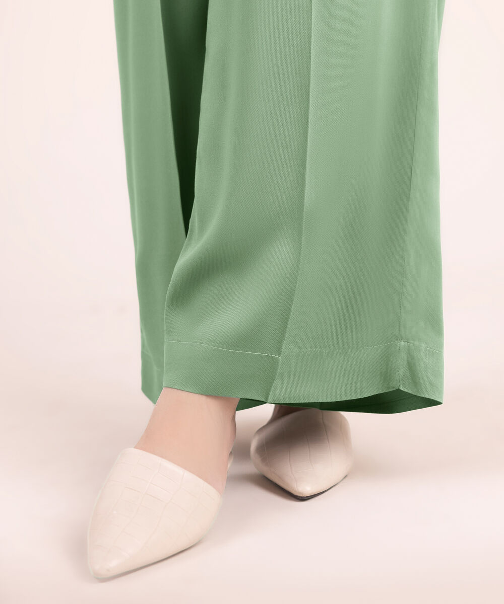 Women's RTW Linen Viscose Solid Green Culottes