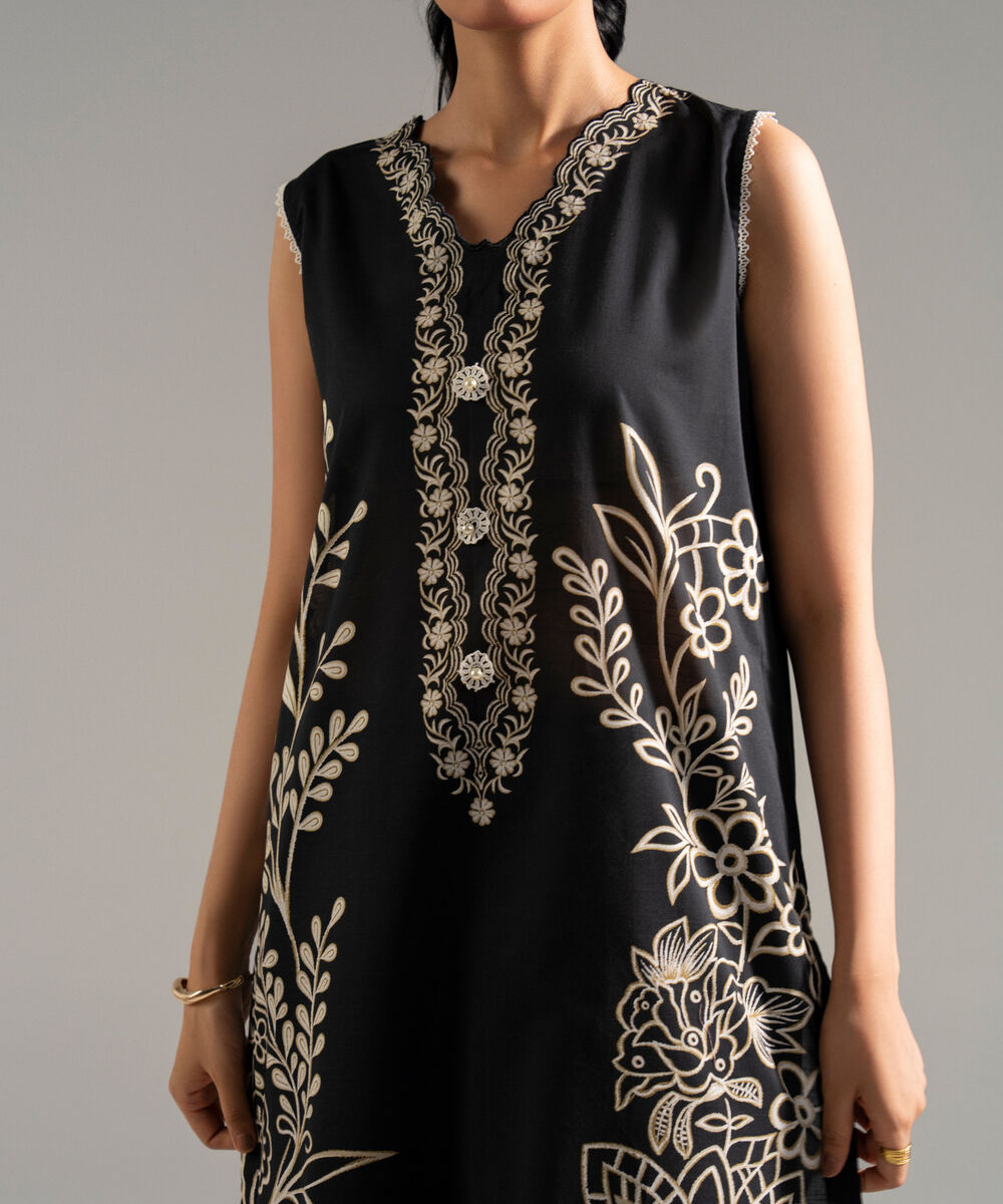 Women's RTW Slub Lawn Printed Black 3 Piece Suit