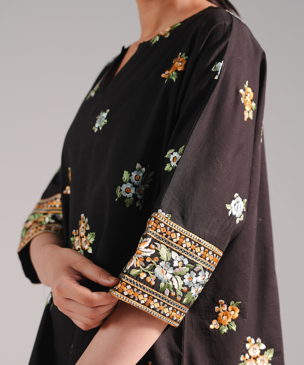 Women's RTW Slub Lawn Embroidered Black 2 Piece Suit