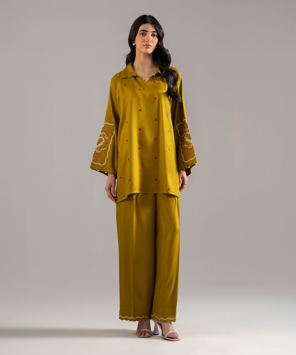 Women's RTW Bedford Solid Embroidered Green Straight Shirt