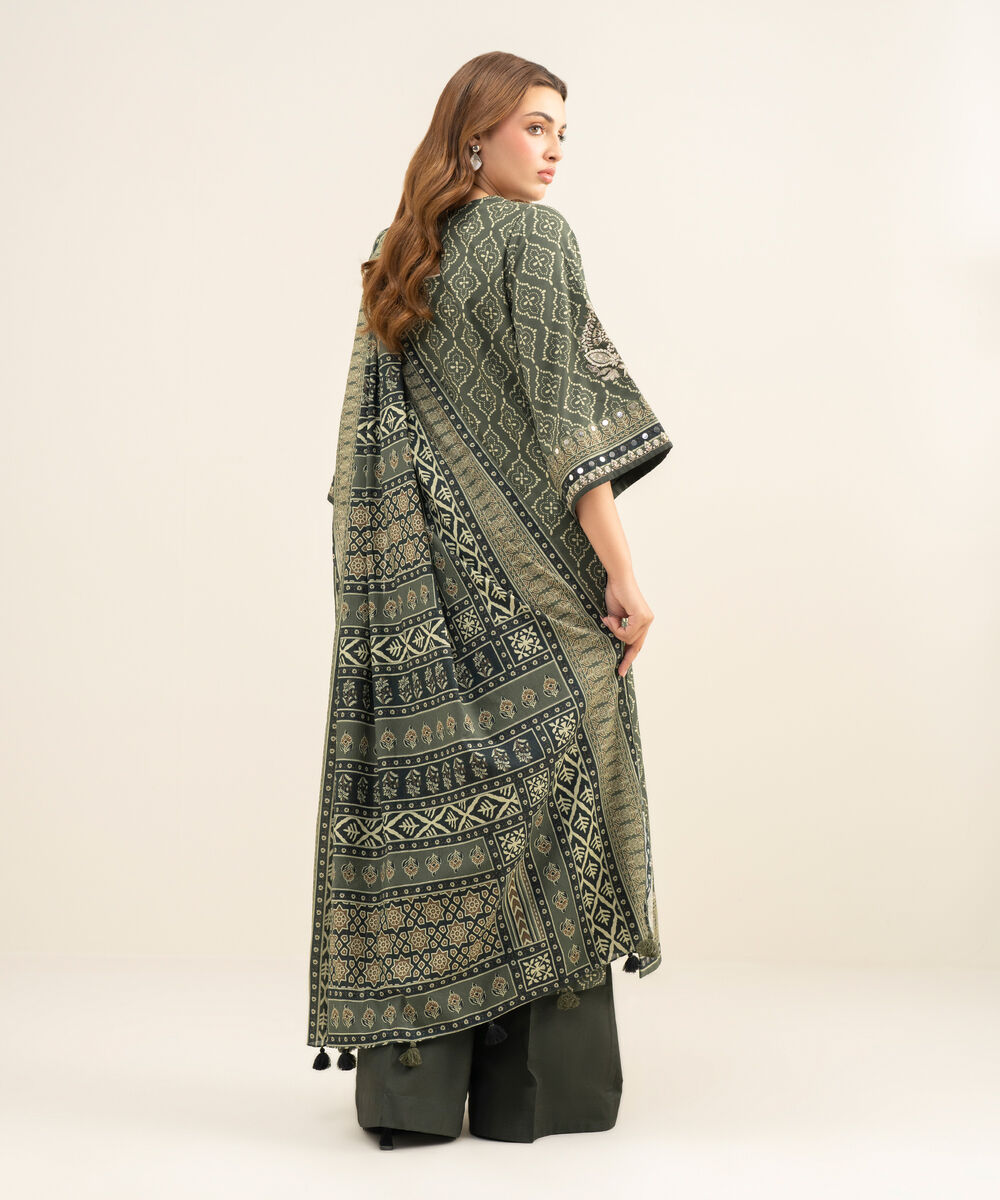 Women's Unstitched Lawn Embroidered Green 3 Piece Suit