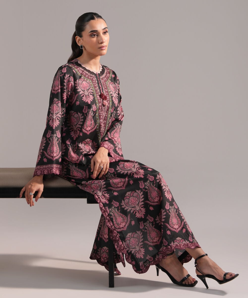 Women's RTW Blended Grip Silk Printed Black A-Line Shirt