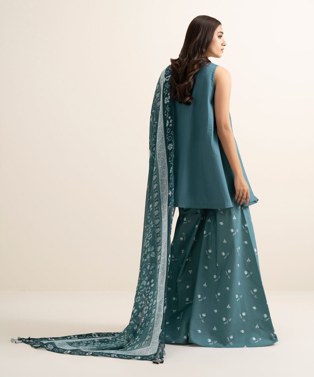 Women's Unstitched Textured Lawn Embroidered Green 3 Piece Suit