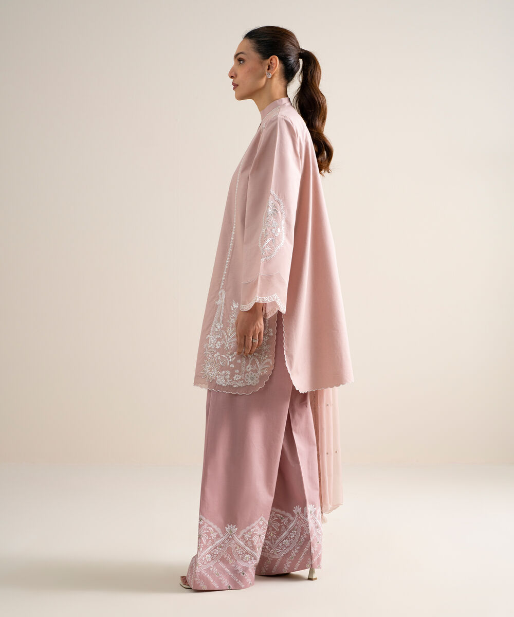 Women's Unstitched Slub Lawn Embroidered Pink 3 Piece Suit