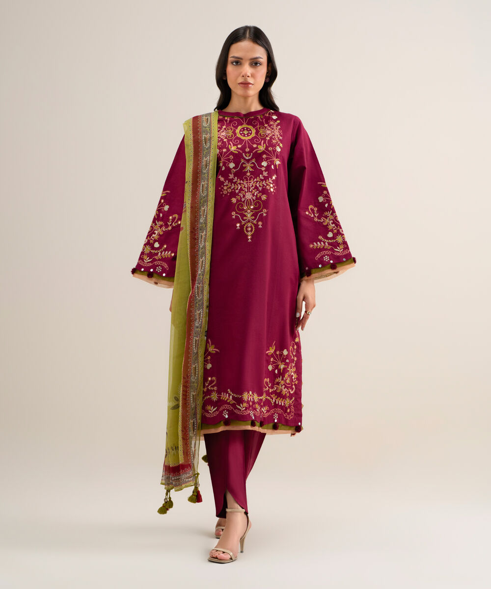 Women's Unstitched Embroidered Cotton Viscose Magenta 3 Piece Suit