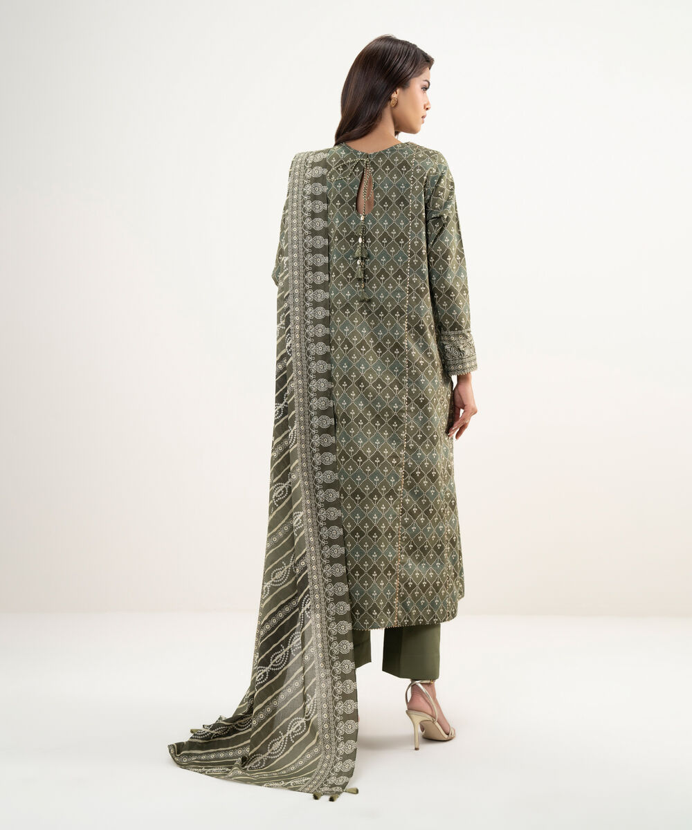 Women's Unstitched Lawn Green Embroidered 3 Piece Suit