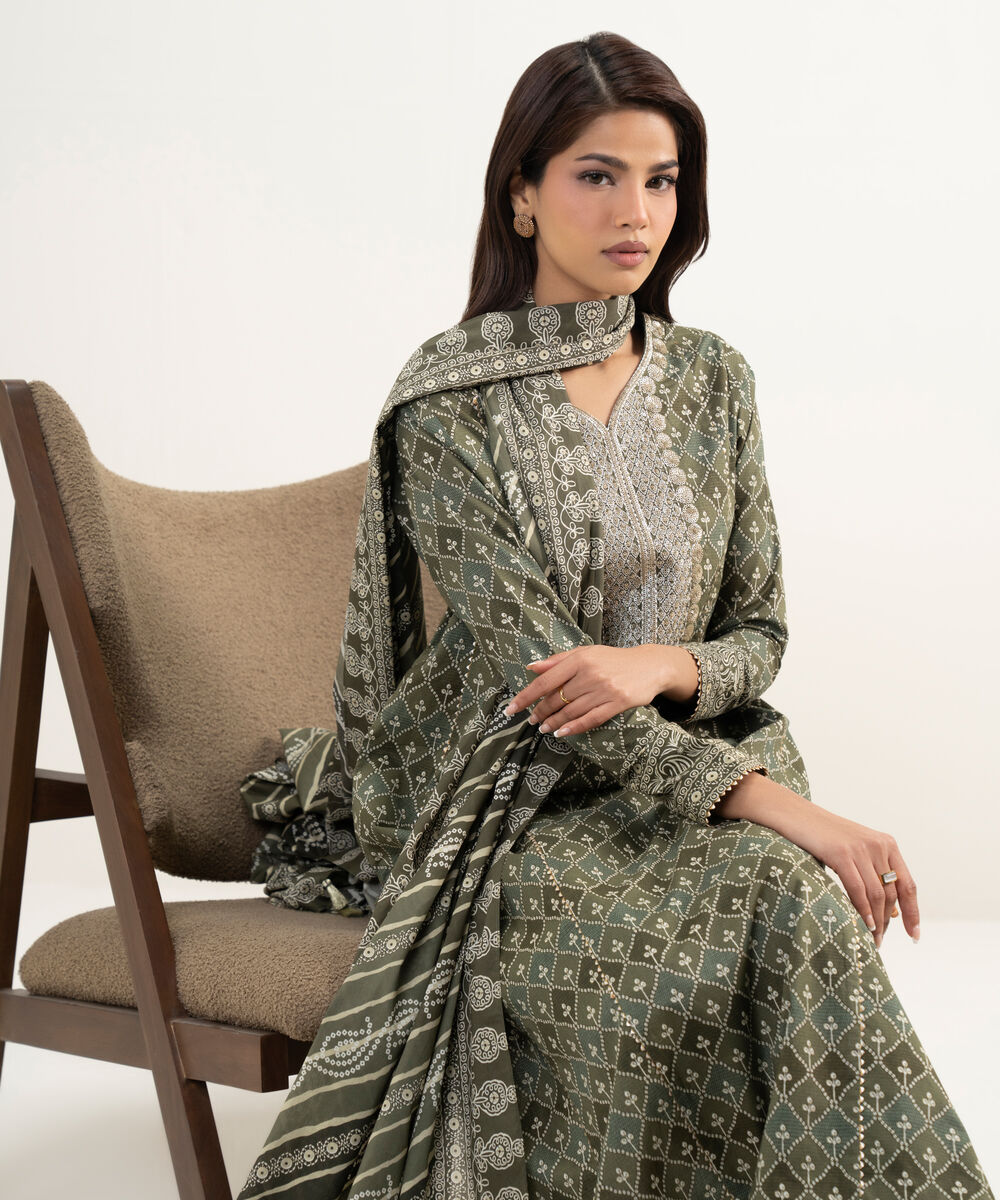 Women's Unstitched Lawn Green Embroidered 3 Piece Suit