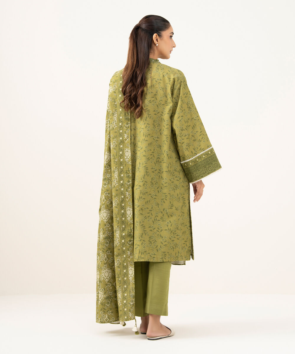 Women's Unstitched Khaddar Embroidered Green 2 Piece Suit