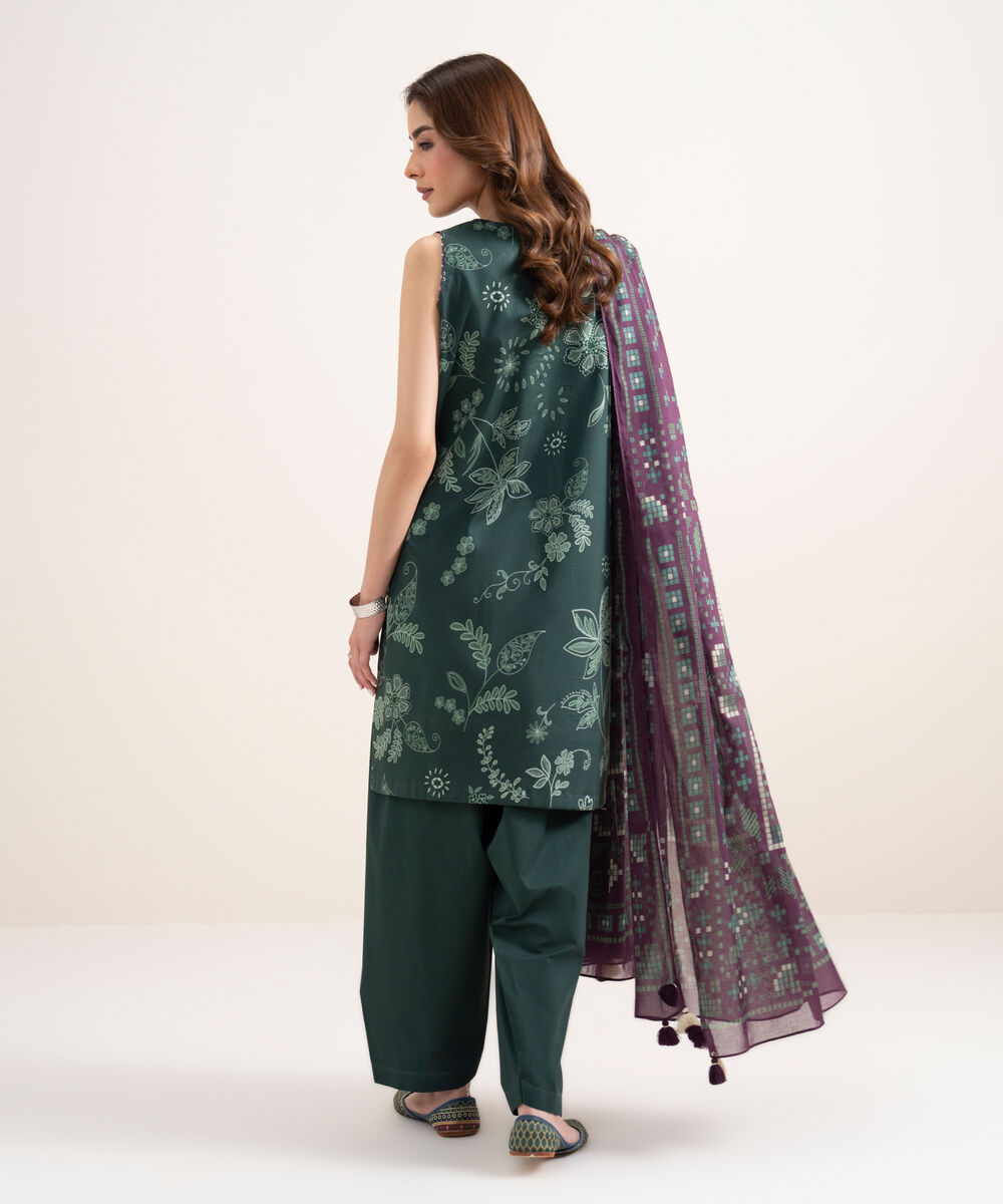 Women's Unstitched Lawn Embroidered Green 3 Piece Suit