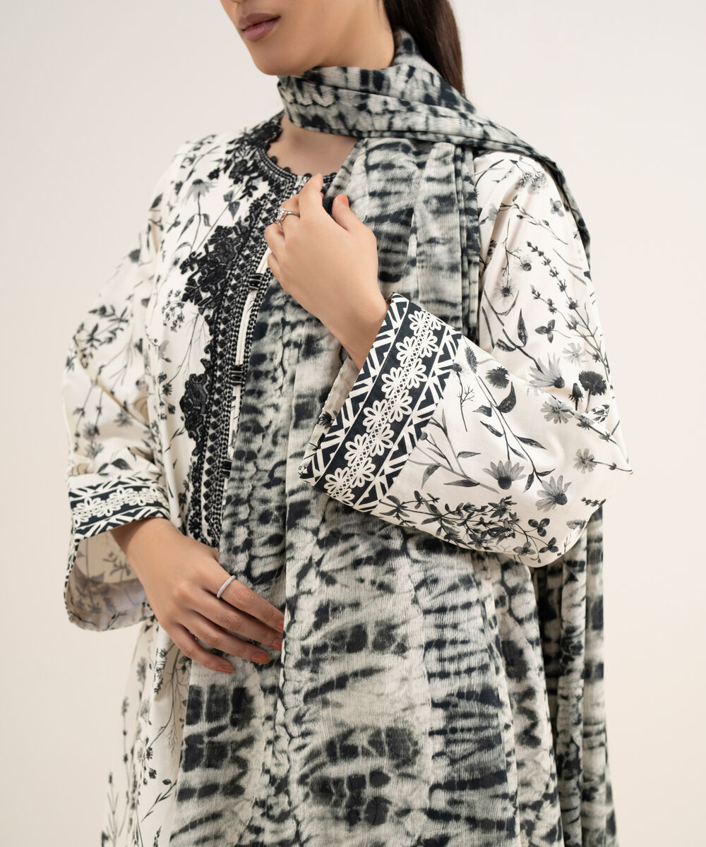 Women's Unstitched Lawn Embroidered Off White 3 Piece Suit