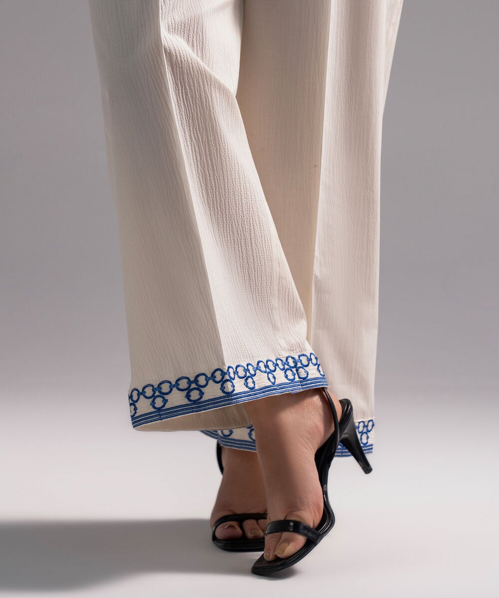 Women's RTW Seersucker Solid Off White Culottes