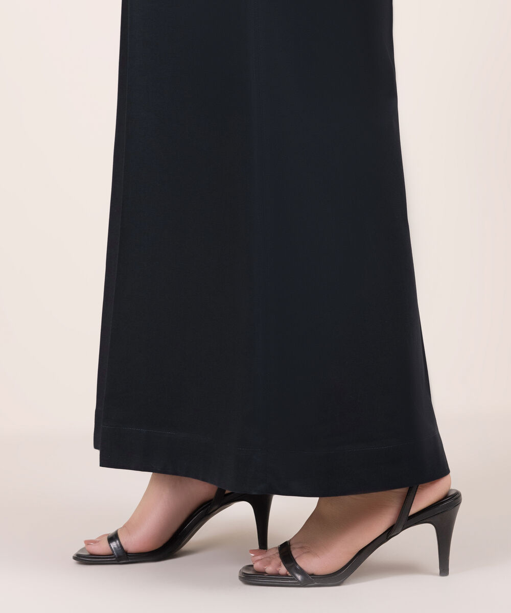 Women's RTW Lawn Solid Black Flared Pants