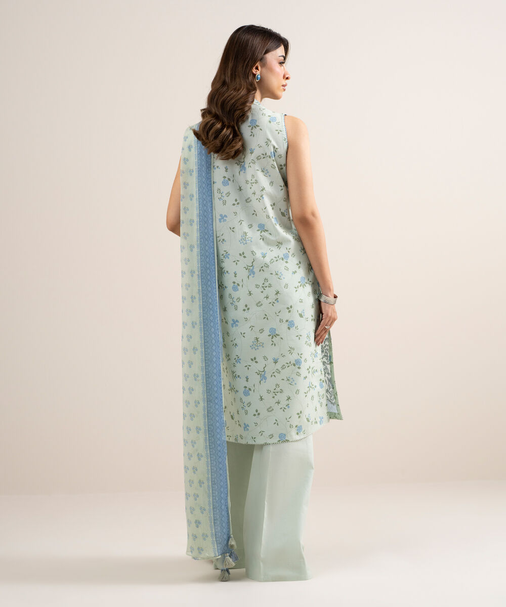 Women's Unstitched Lawn Embroidered Green 3 Piece Suit