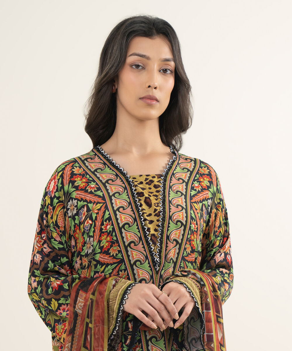 Women's RTW Bemberg Grip Printed Black 3 Piece Suit