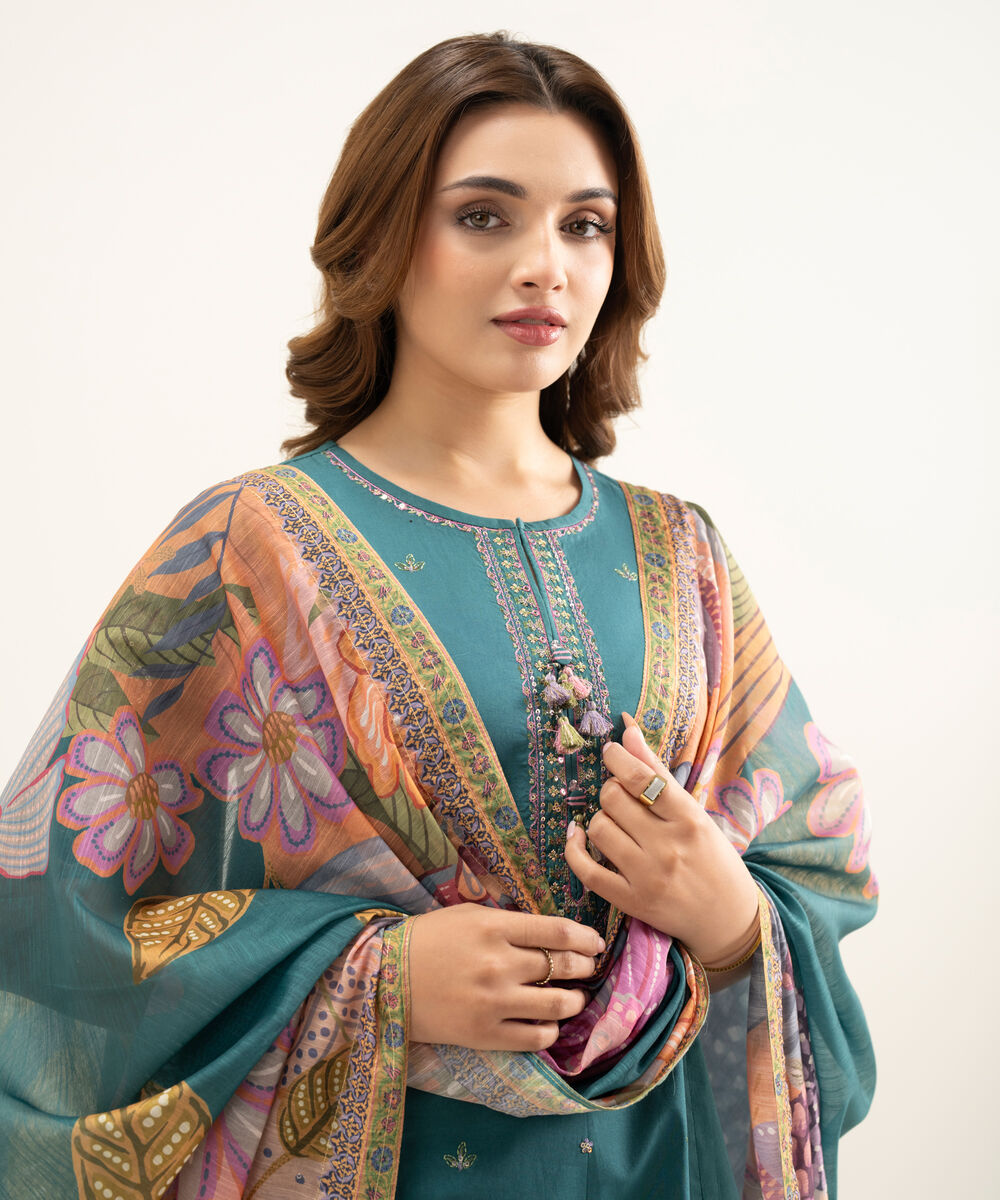 Women's Unstitched Lawn Green Embroidered 3 Piece Suit