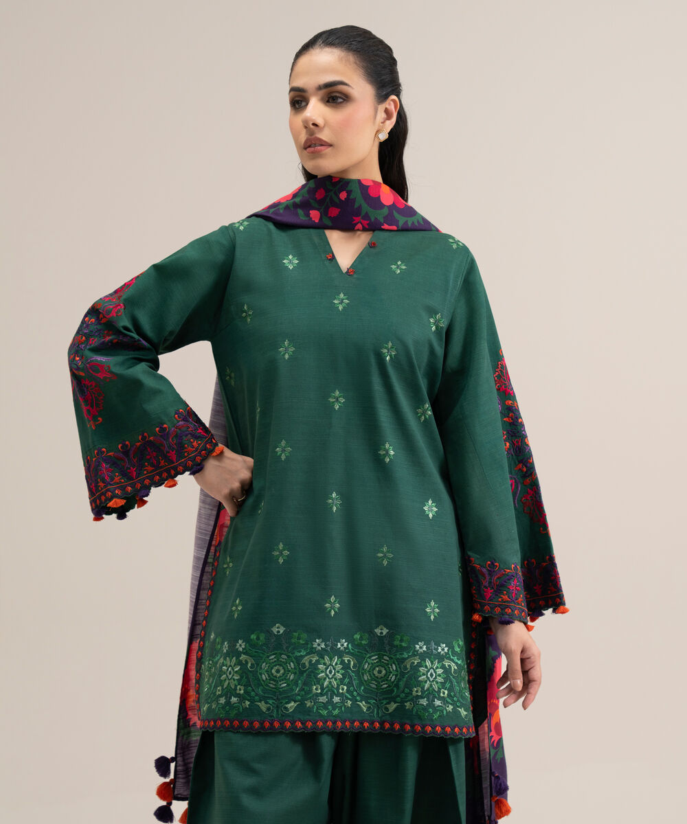 Women's Unstitched Premium Khaddar Embroidered Green 3 Piece Suit
