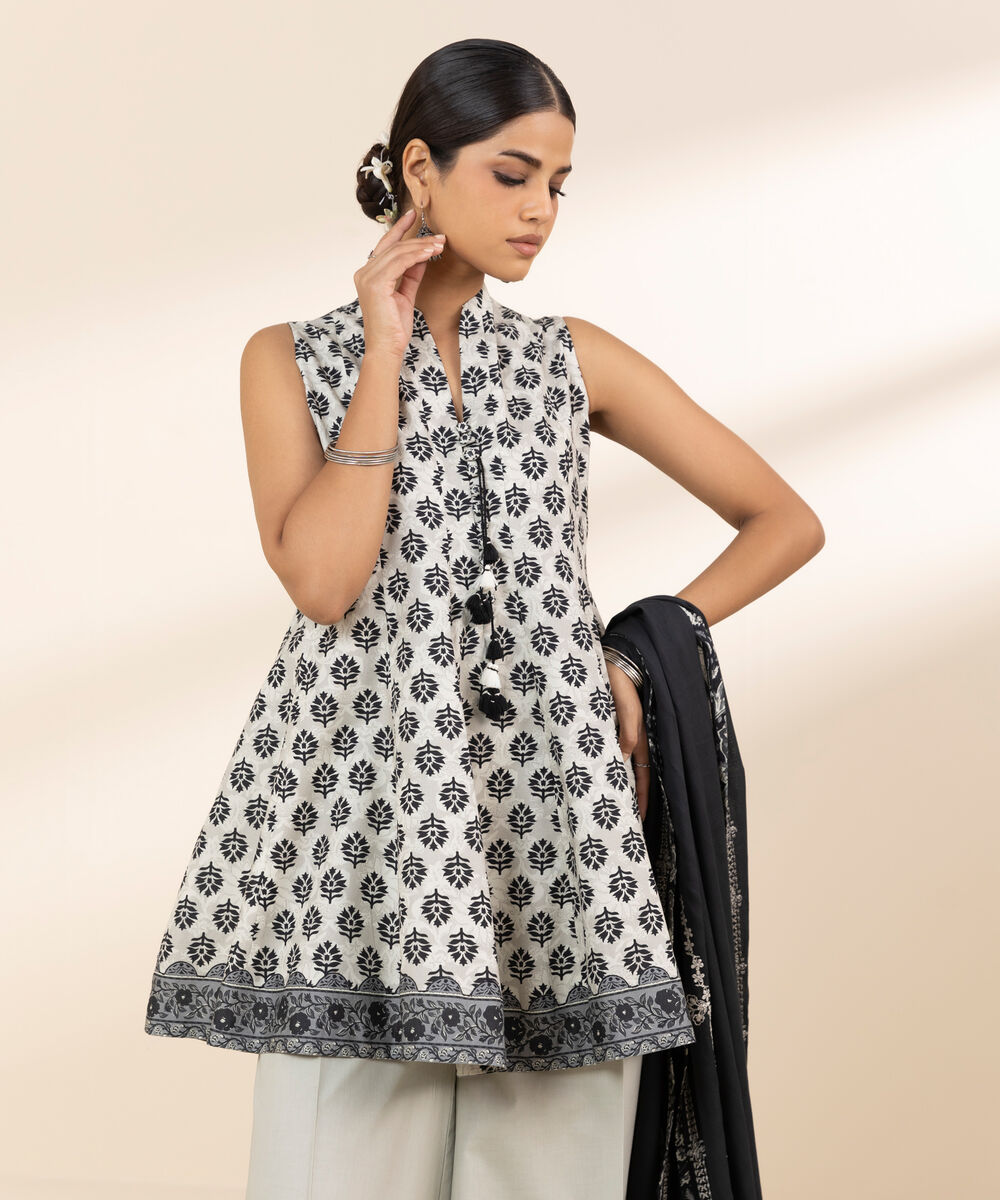 Women's Unstitched Lawn Embroidered Off White 3 Piece Suit