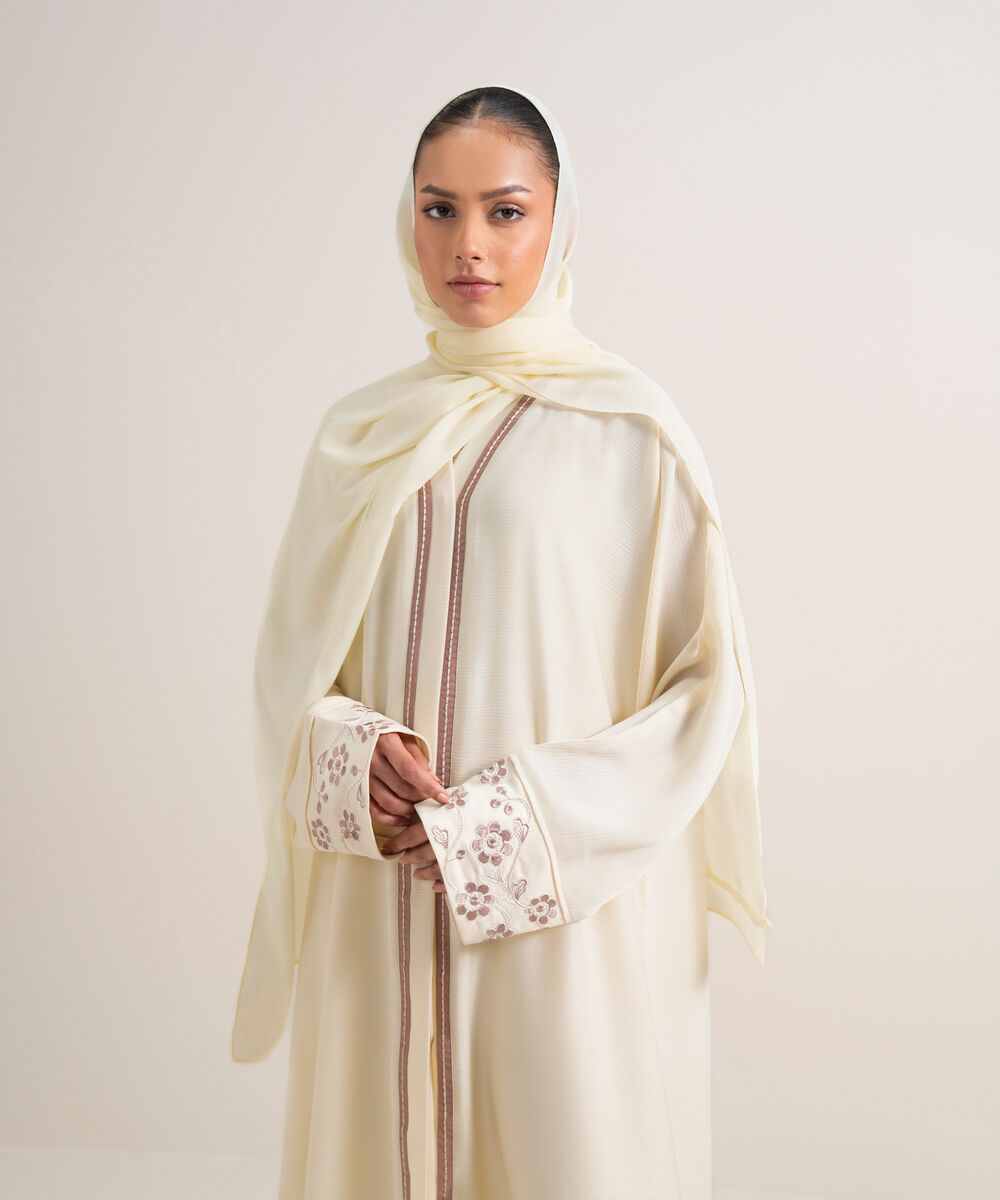 Women's Ivory Embroidered Kimono Set
