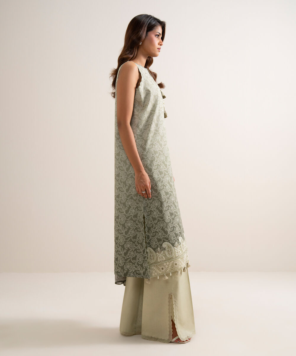 Women's Unstitched Lawn Embroidered Green 3 Piece Suit