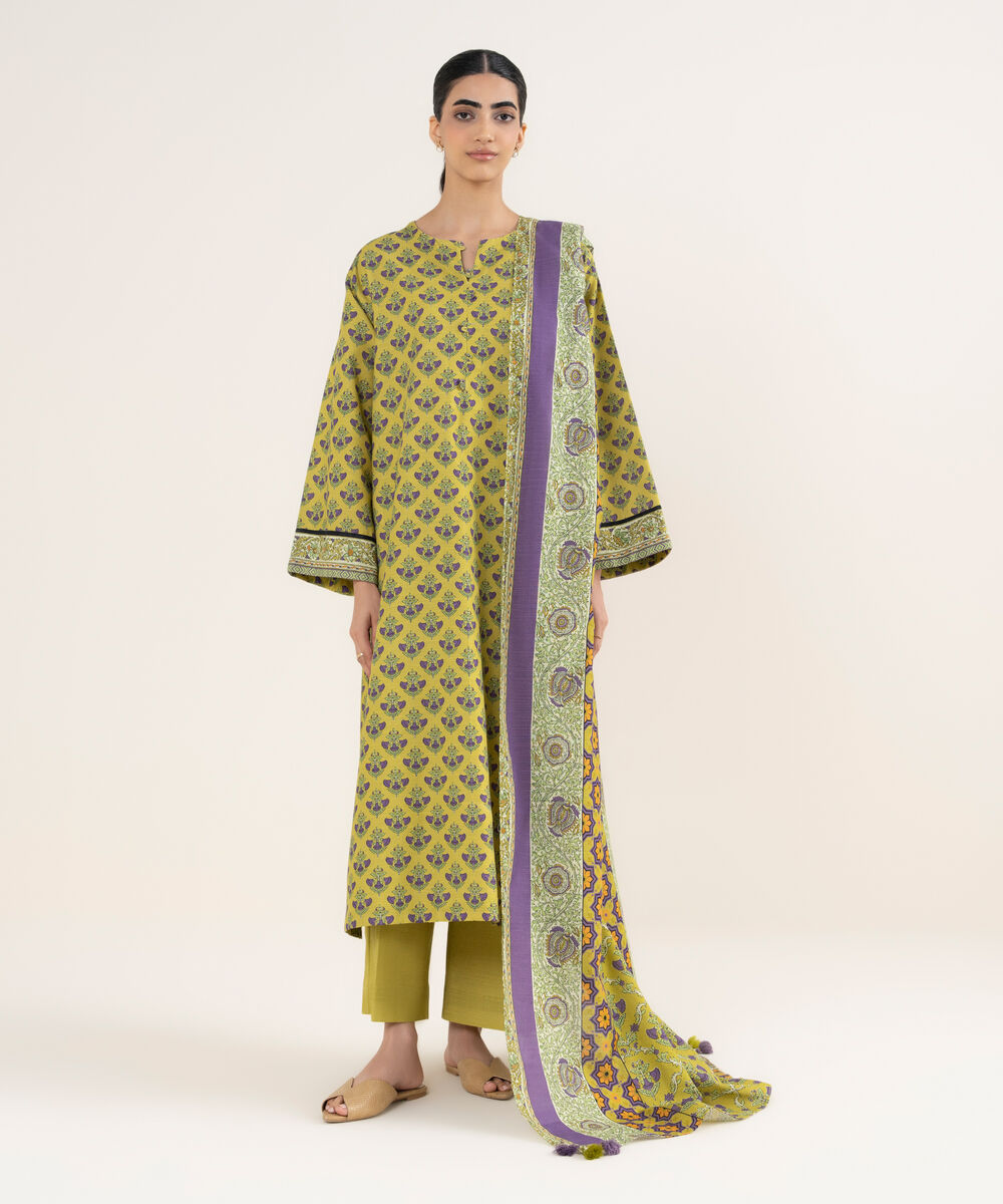 Women's Unstitched Printed Khaddar Multi 3 Piece Suit