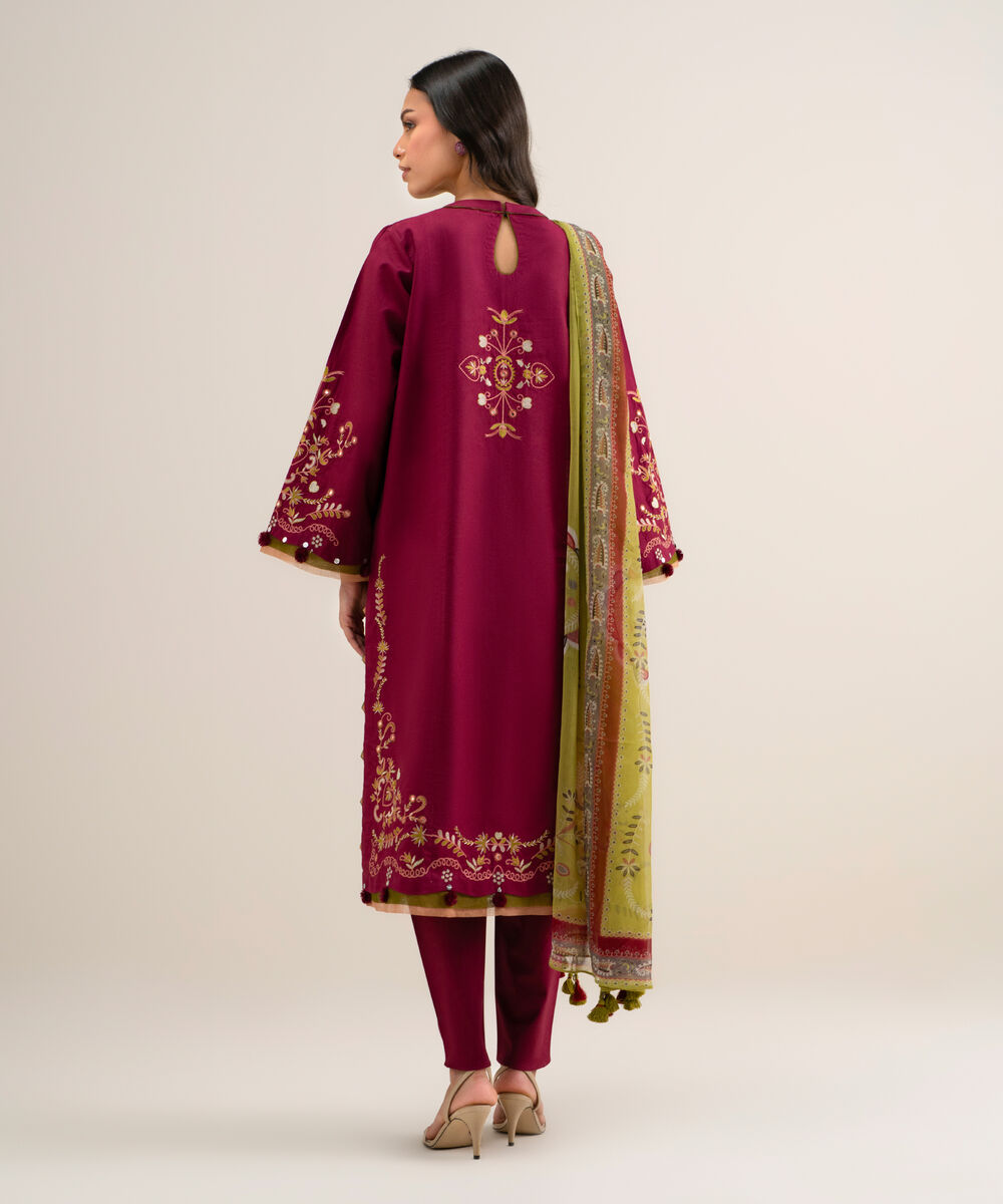 Women's Unstitched Embroidered Cotton Viscose Magenta 3 Piece Suit