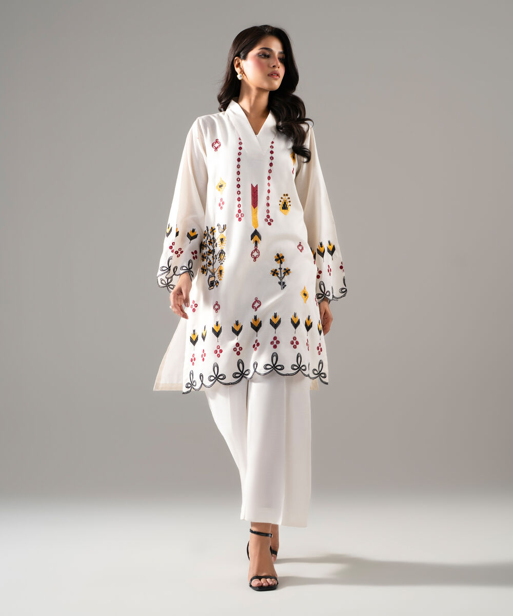 Women's RTW Dobby Solid Embroidered Straight Shirt