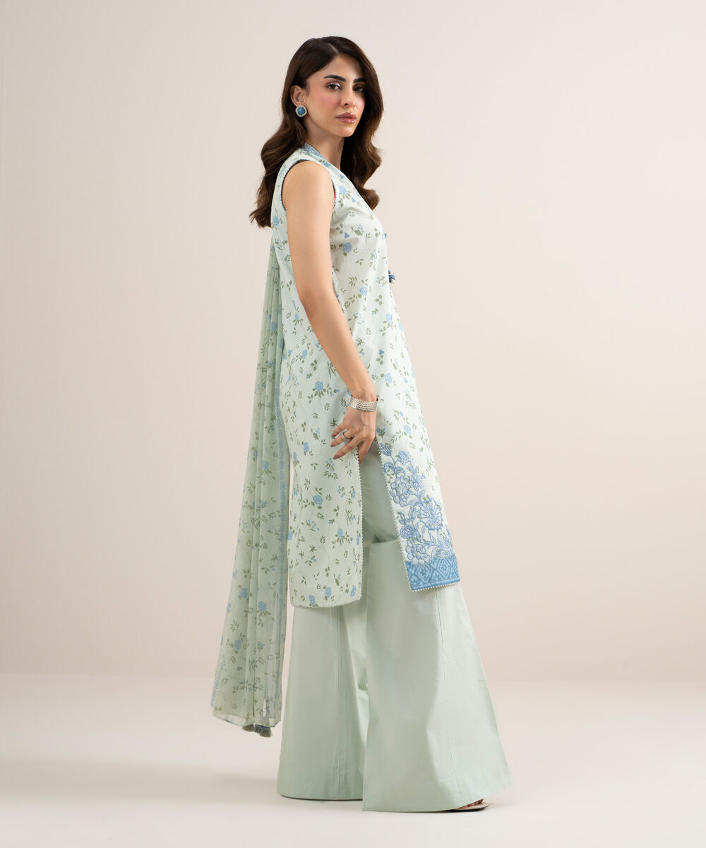 Women's Unstitched Lawn Embroidered Green 3 Piece Suit