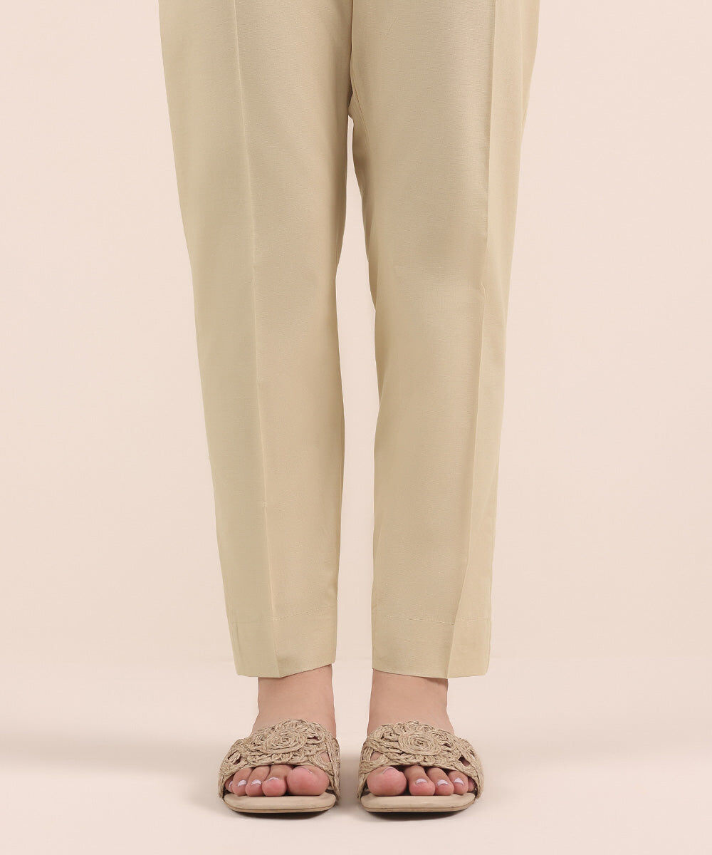 Woman - Beige Solid Cambric Cigarette Pants