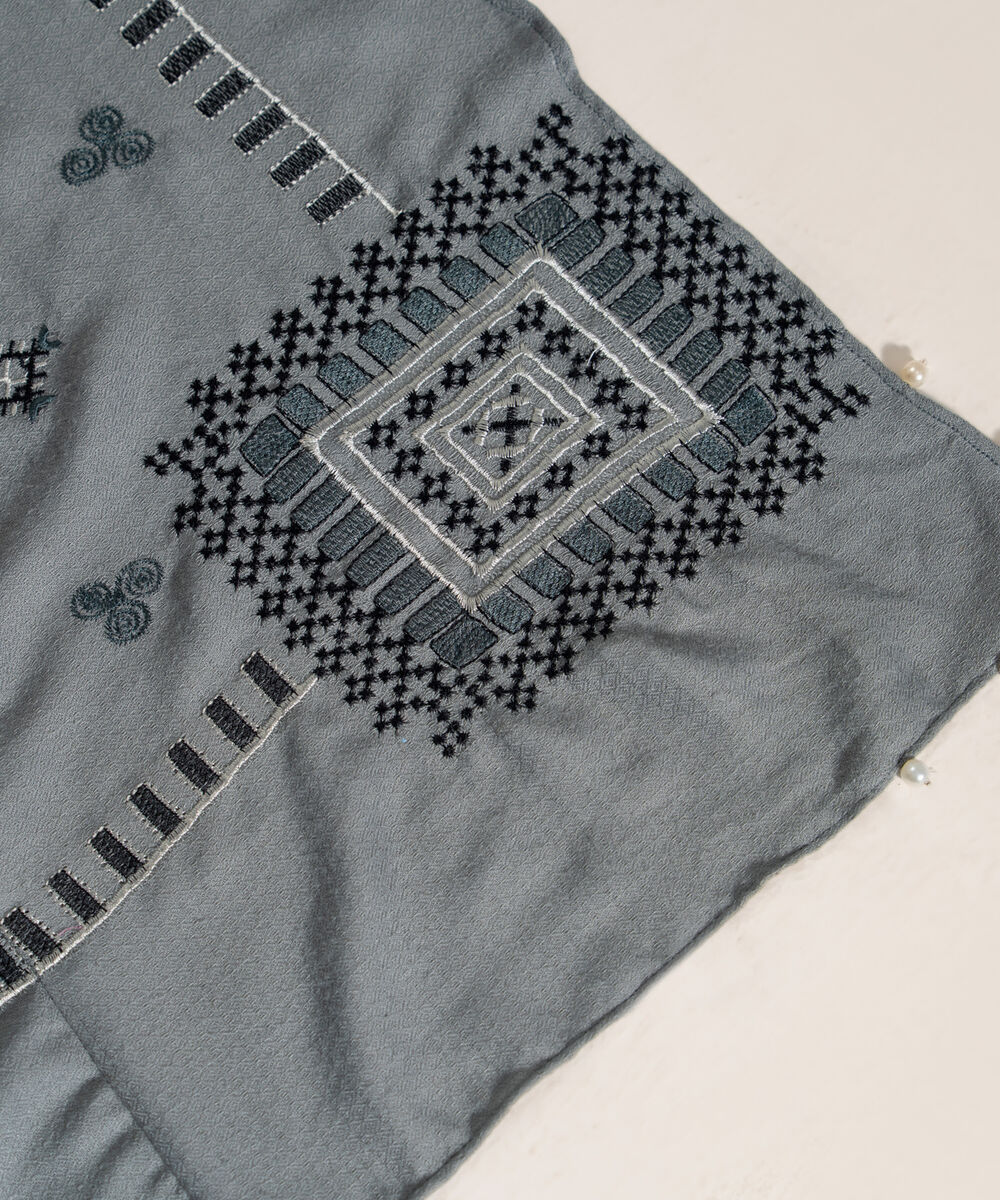 Women's RTW Poly Viscose Solid Grey Shawl