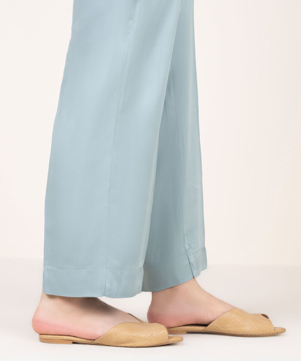 Women's RTW Bedford Solid Blue Straight Pants