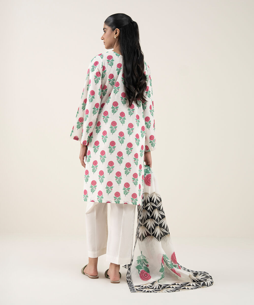 Women's Unstitched Lawn Printed Multi 3 Piece Suit